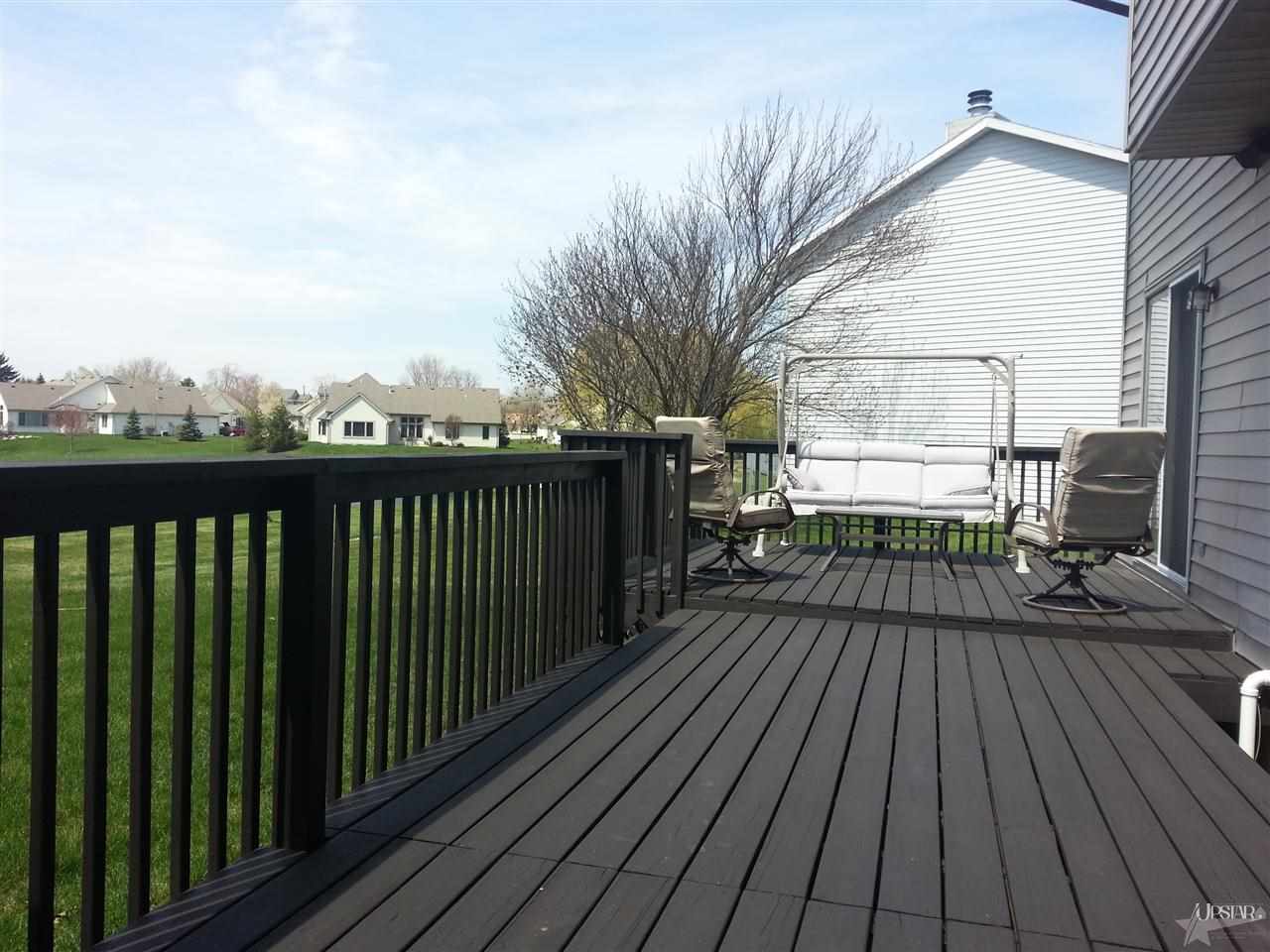 2832 Carrington Dr, Fort Wayne, IN 46804 photo 2