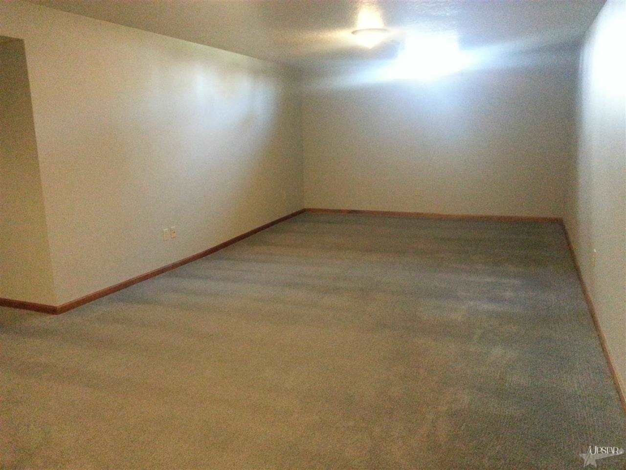 2832 Carrington Dr, Fort Wayne, IN 46804 photo 11