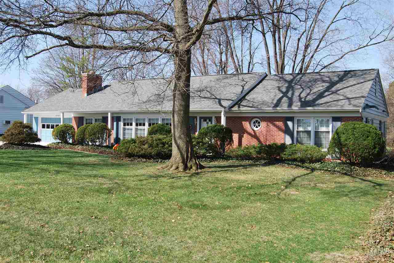 2806 Smith Rd, Fort Wayne, IN 46804 photo 1