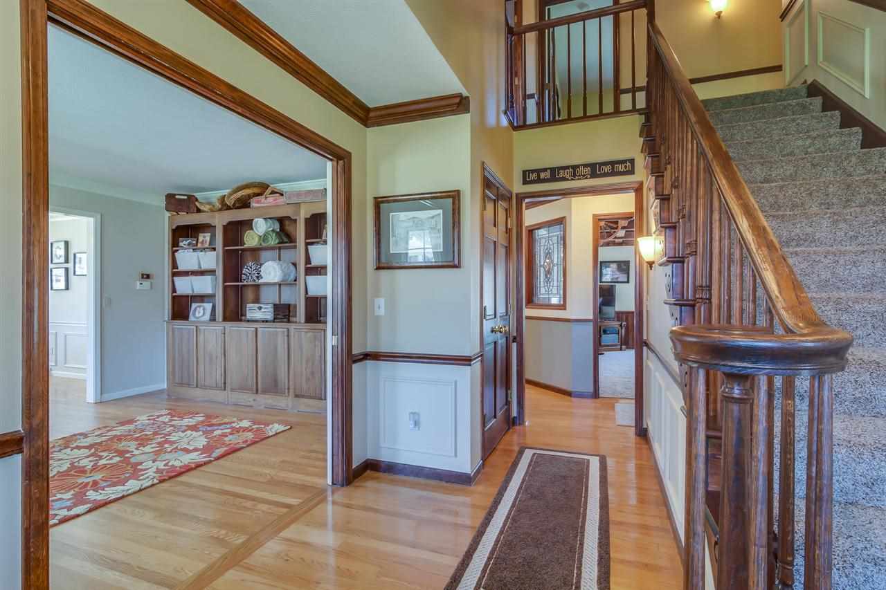 15744 Fieldcrest, Granger, IN 46530 photo 4