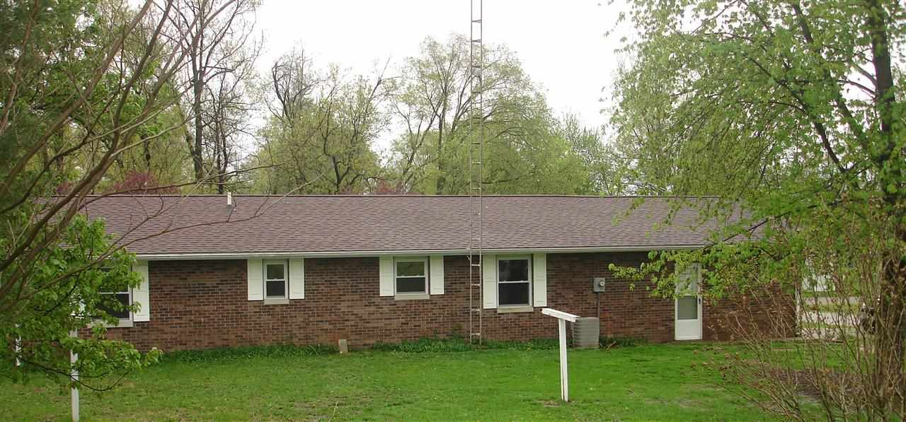 301 Mulberry St, Loogootee, IN 47553 photo 7