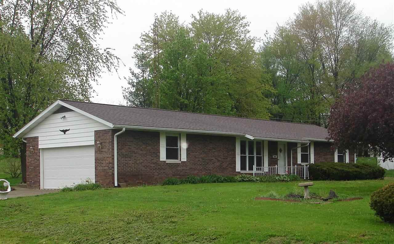 301 Mulberry St, Loogootee, IN 47553 photo 1