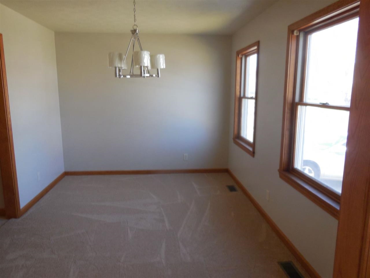 705 Roland Ct, South Bend, IN 46601 photo 8