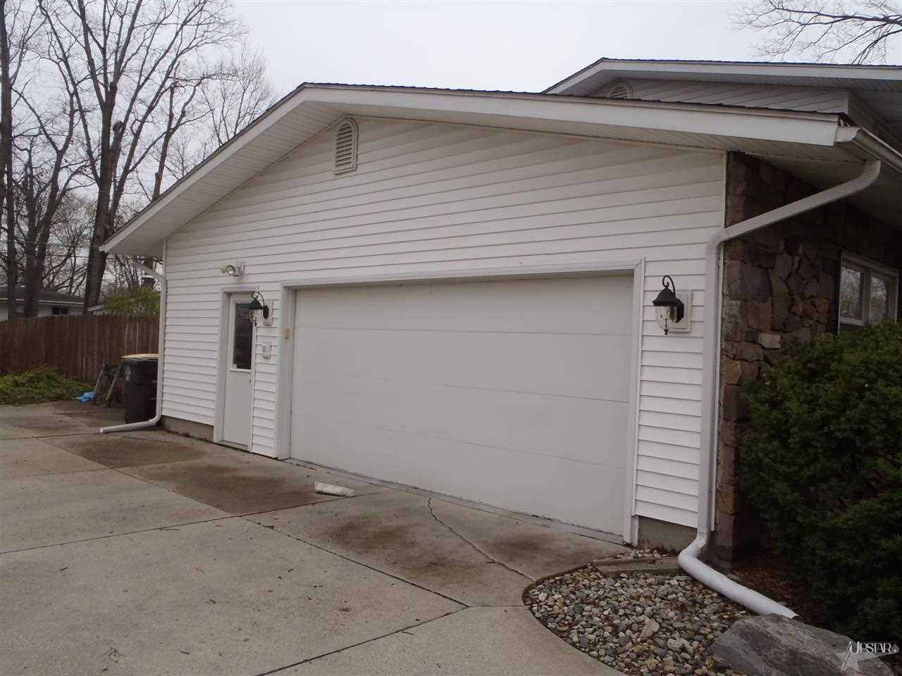 5616 Northcrest Dr, Fort Wayne, IN 46825 photo 5