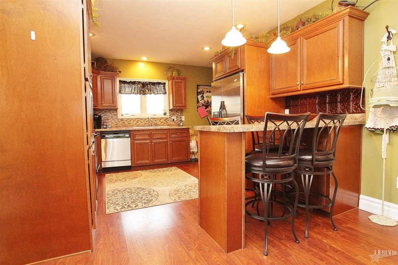307 E Hazel St, Albion, IN 46701 photo 3