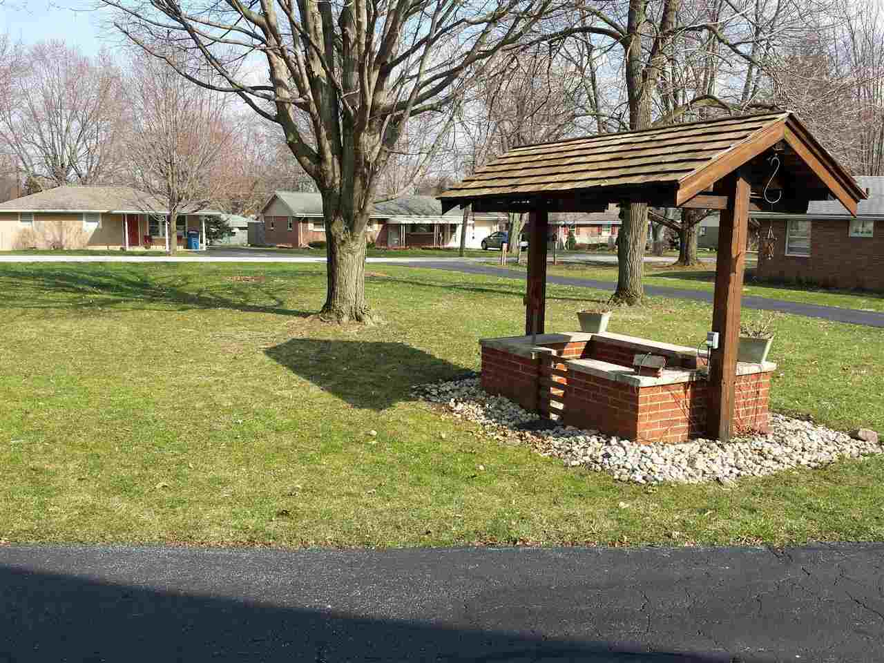 421 N Wilson St, Fairmount, IN 46928 photo 7