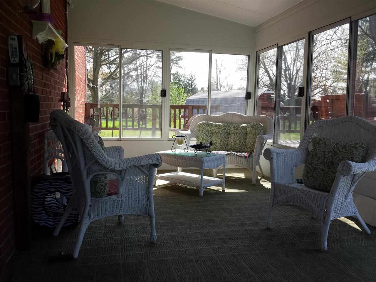 421 N Wilson St, Fairmount, IN 46928 photo 9