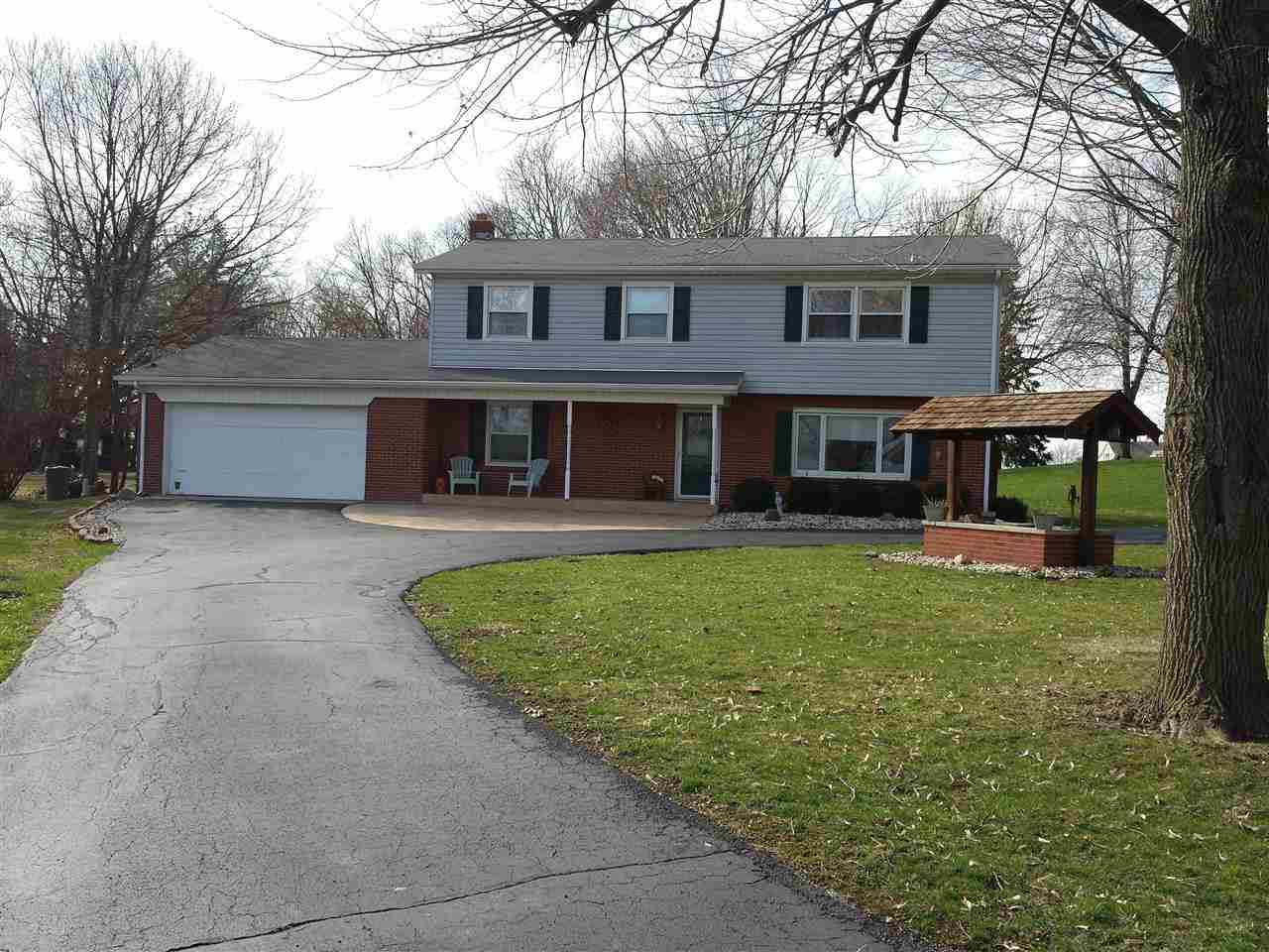421 N Wilson St, Fairmount, IN 46928 photo 1