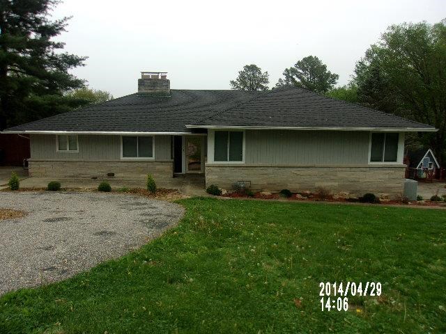 9601 Petersburg Rd, Evansville, IN 47725 photo 1
