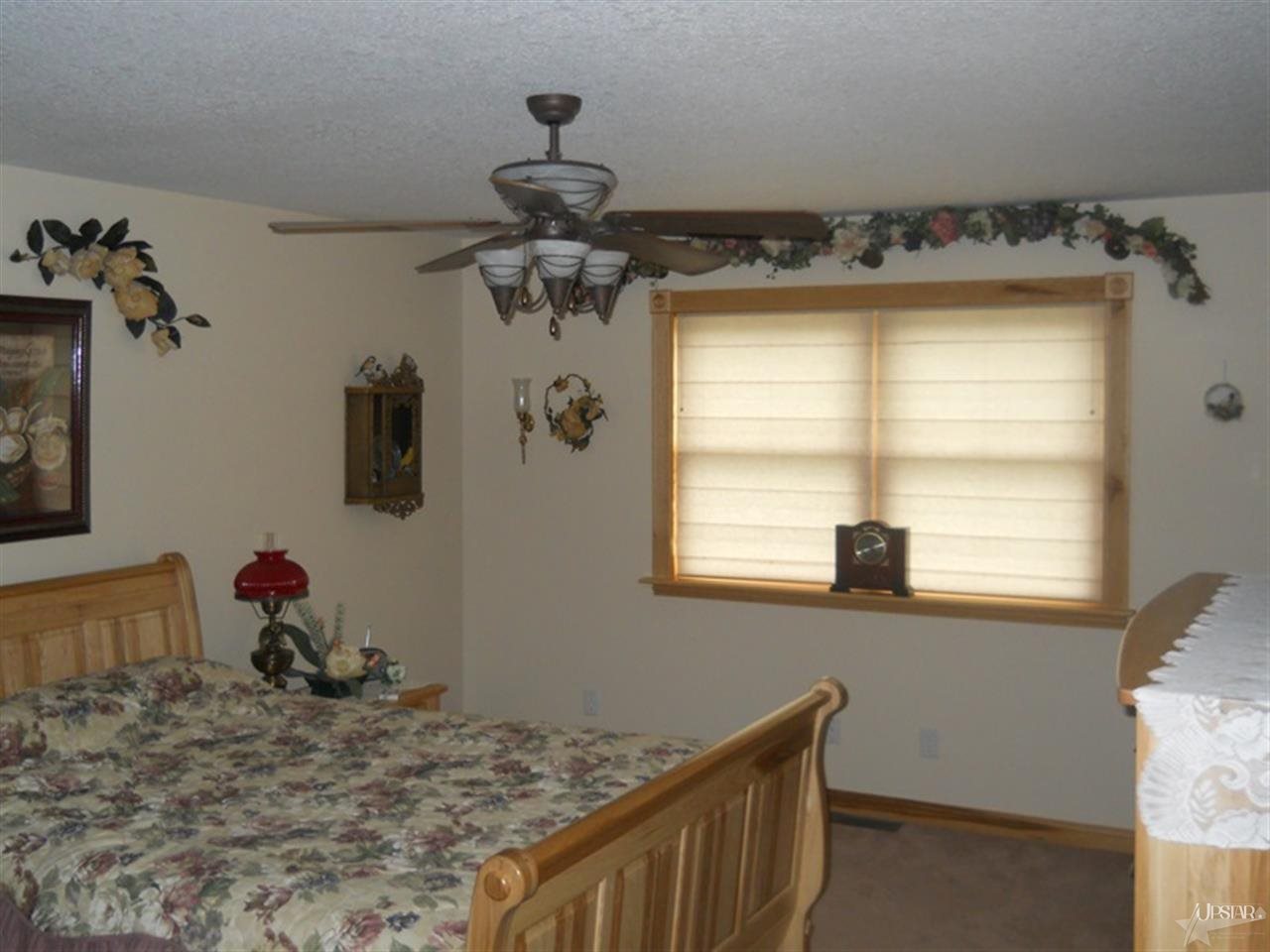 524 Adams St, Decatur, IN 46733 photo 13