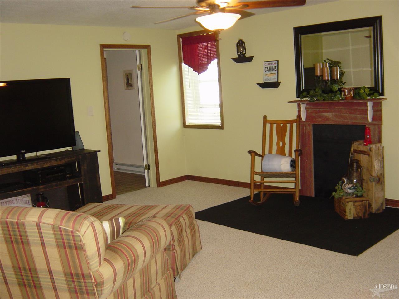 7882 E 300 N, Craigville, IN 46731 photo 2