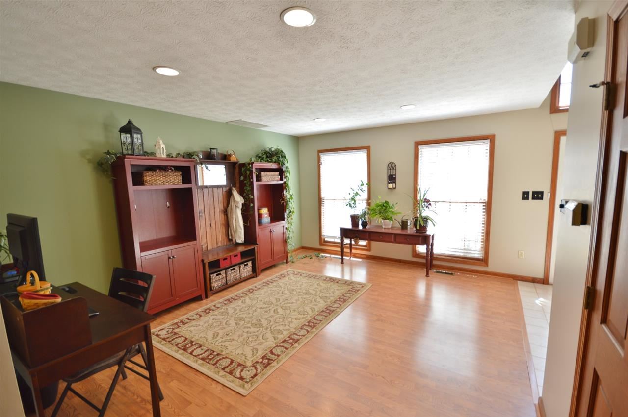 108 Pineview Ln, Lafayette, IN 47905 photo 9