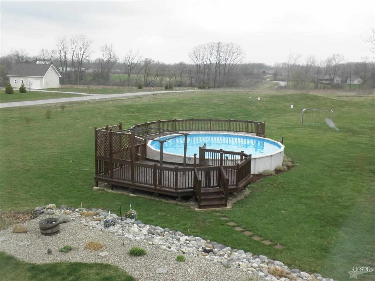 12412 Kress Rd, Roanoke, IN 46783 photo 3