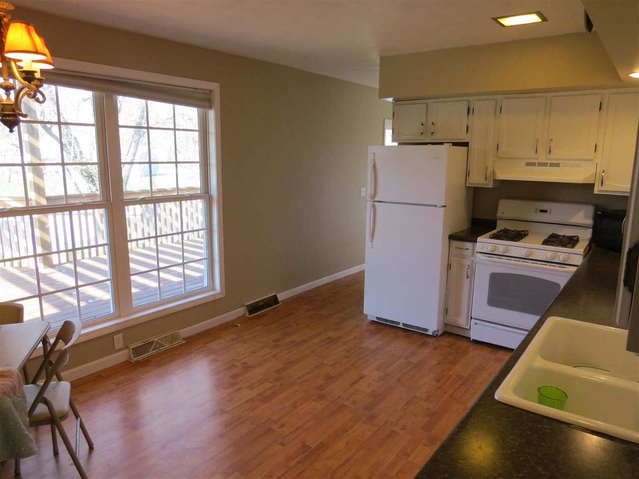 14120 Claire Ln, Middlebury, IN 46540 photo 5