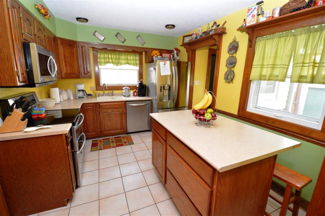 651 S Harrison St, Frankfort, IN 46041 photo 5