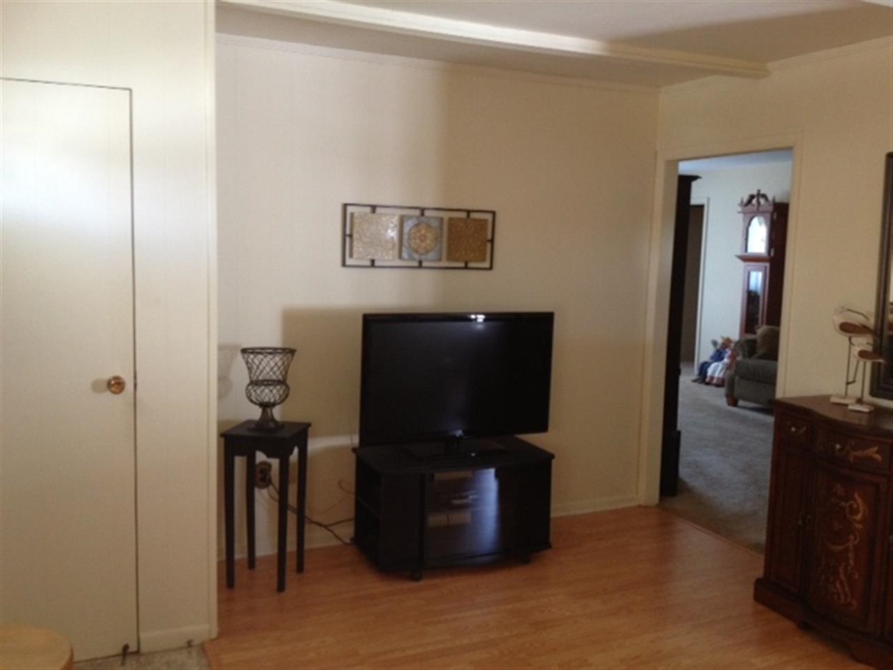 524 W Kem Rd, Marion, IN 46952 photo 6
