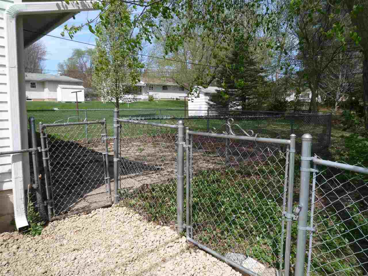 118 N Hillsdale Dr, Bloomington, IN 47408 photo 6
