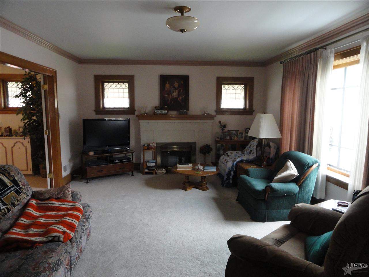 321 Jackson St, Decatur, IN 46733 photo 3