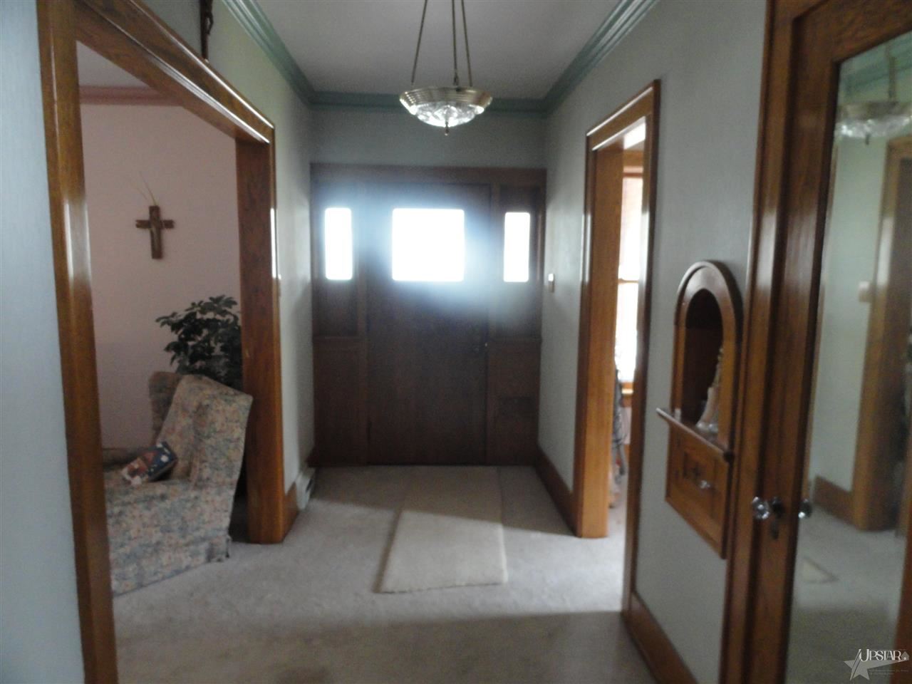 321 Jackson St, Decatur, IN 46733 photo 7