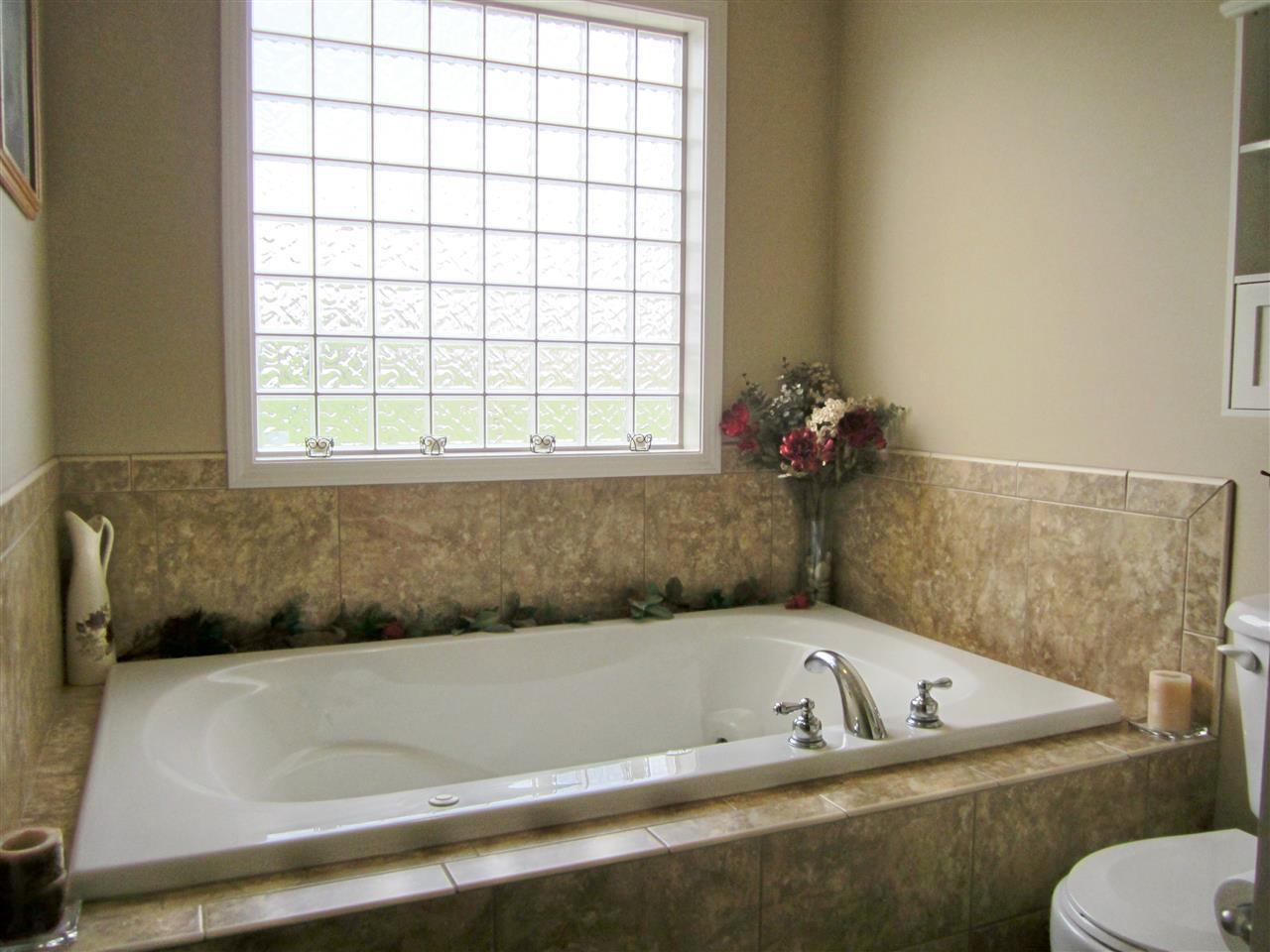 28685 Golden Pond Trl, Elkhart, IN 46514 photo 11