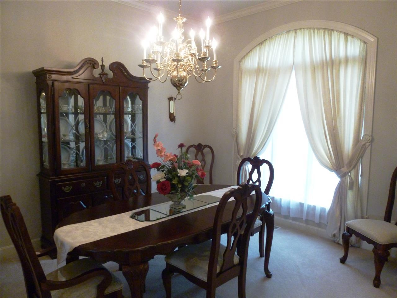 6611 Oakshire Ct, Newburgh, IN 47630 photo 9