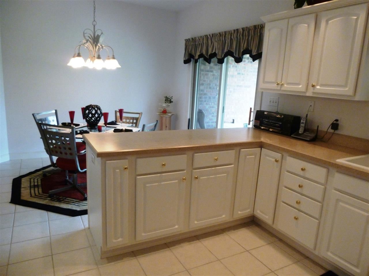 6611 Oakshire Ct, Newburgh, IN 47630 photo 11