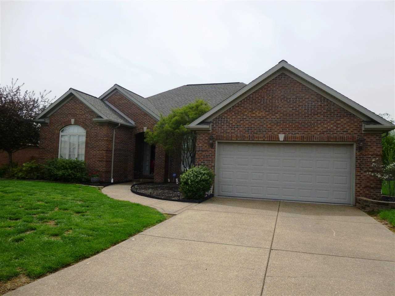 6611 Oakshire Ct, Newburgh, IN 47630 photo 1