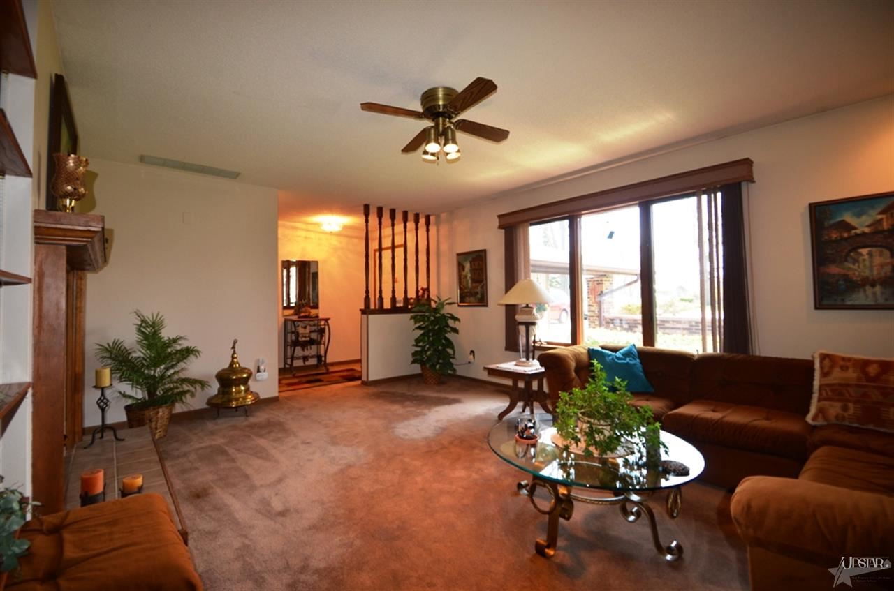 1422 Pelham Dr, Fort Wayne, IN 46825 photo 7