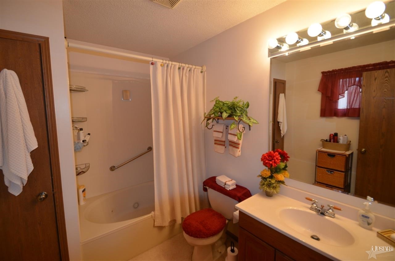 1422 Pelham Dr, Fort Wayne, IN 46825 photo 20