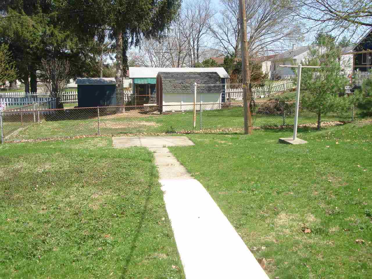 922 22nd St, Logansport, IN 46947 photo 4