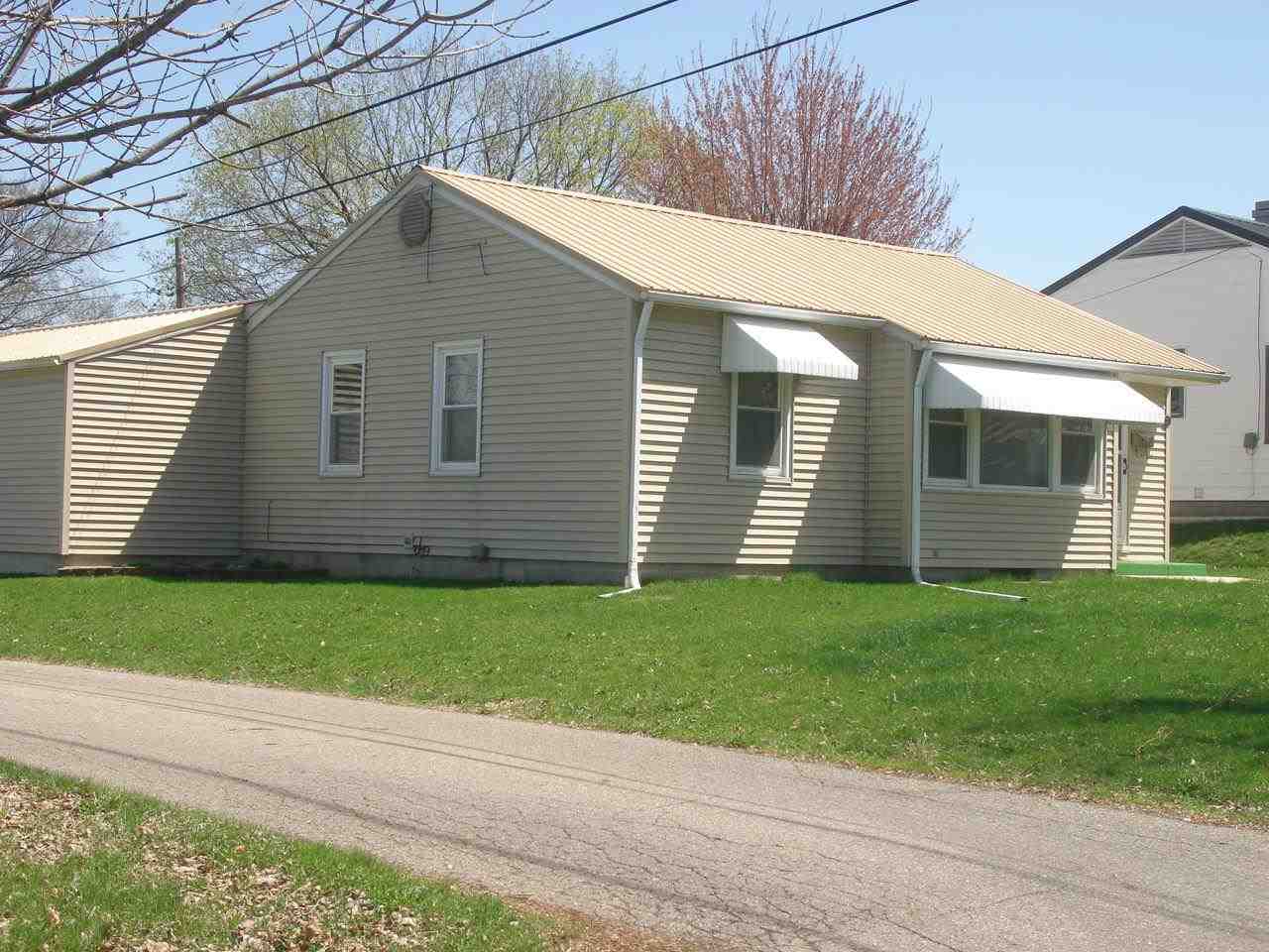 922 22nd St, Logansport, IN 46947 photo 2