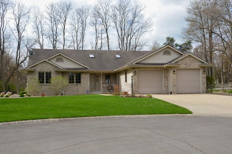 53232 Holly Fern Ct, South Bend, IN 46637 photo 1
