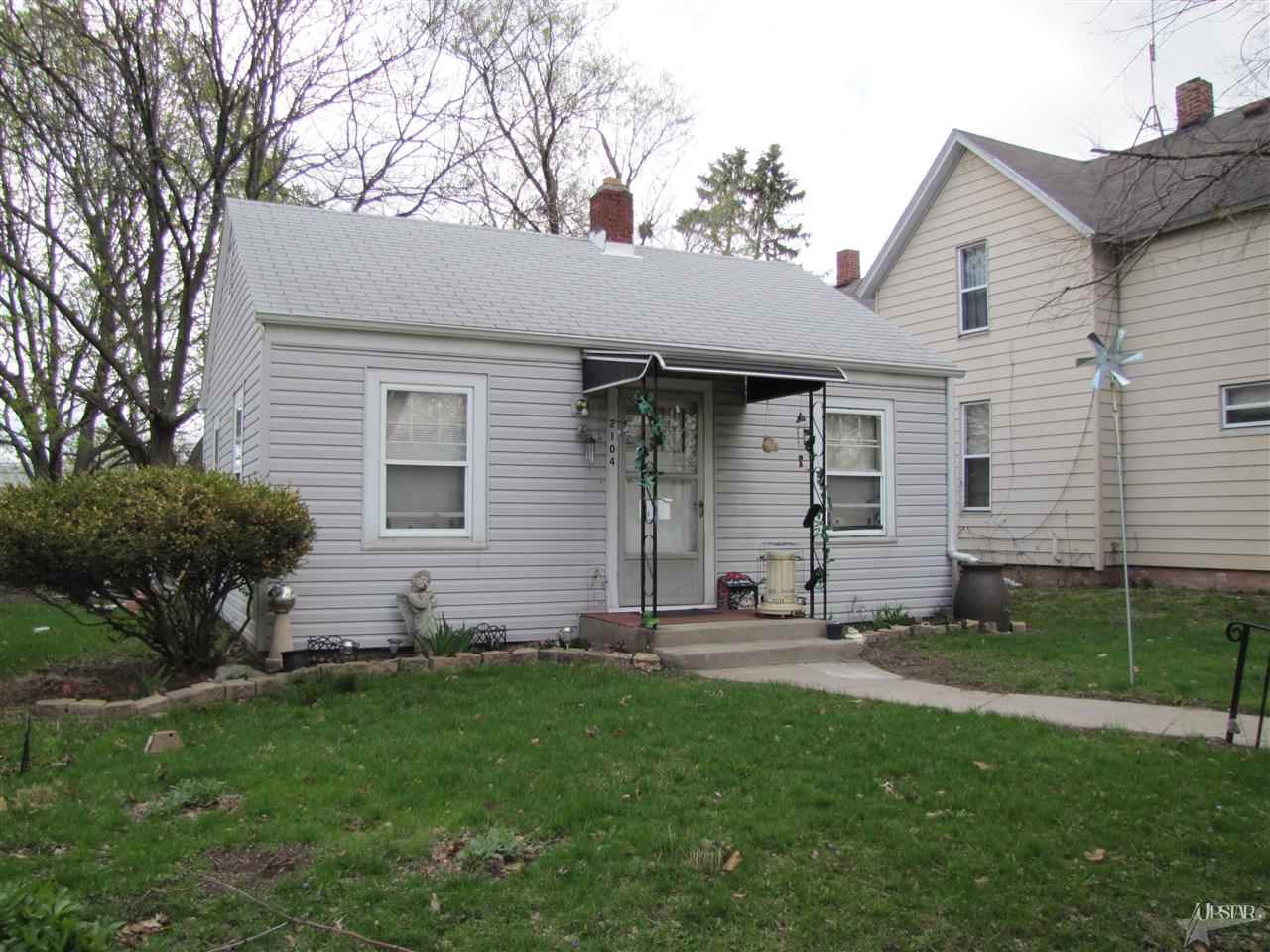 2104 Ontario St, Fort Wayne, IN 46802 photo 1