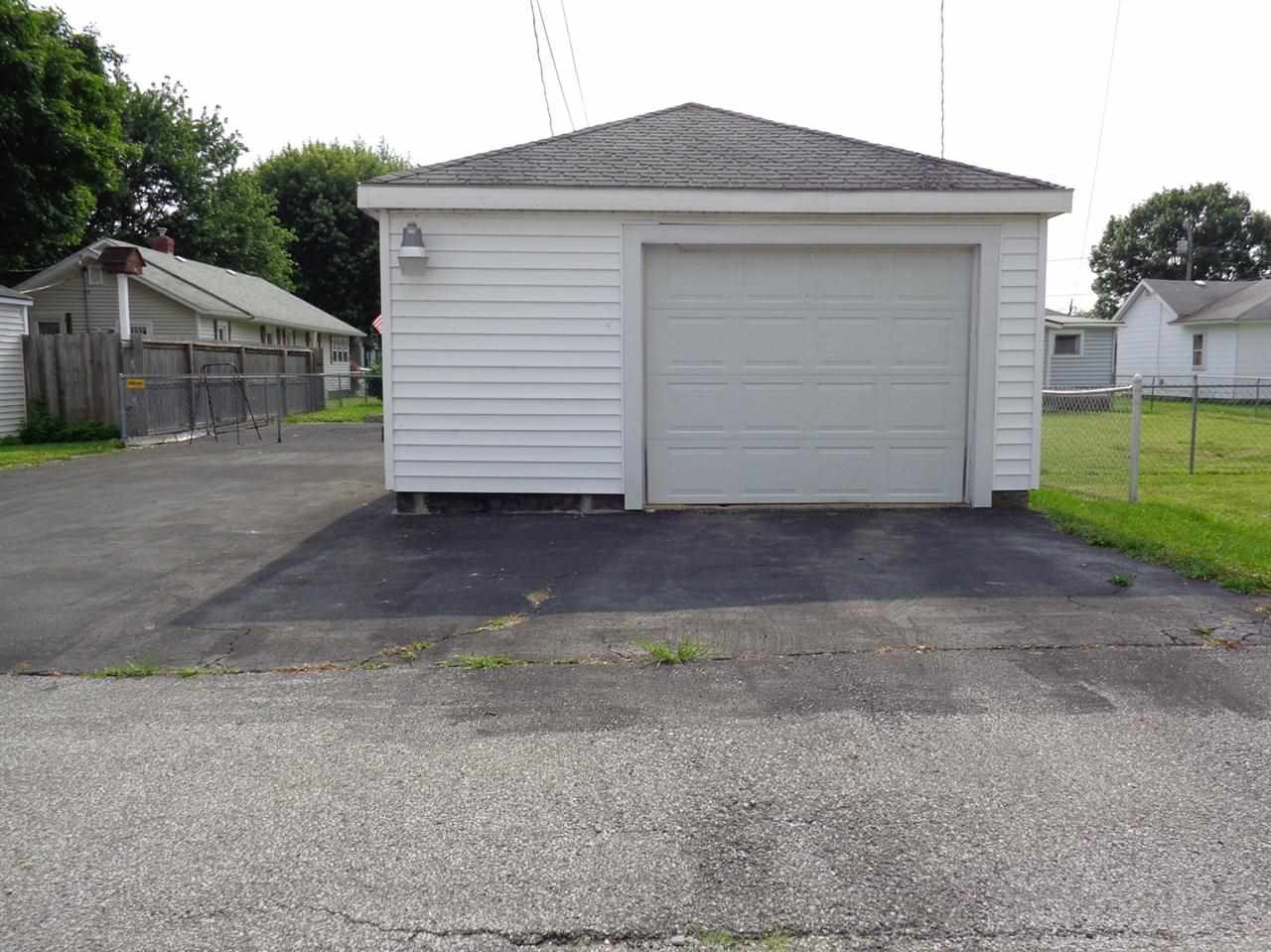 1909 S Bell St, Kokomo, IN 46902 photo 12