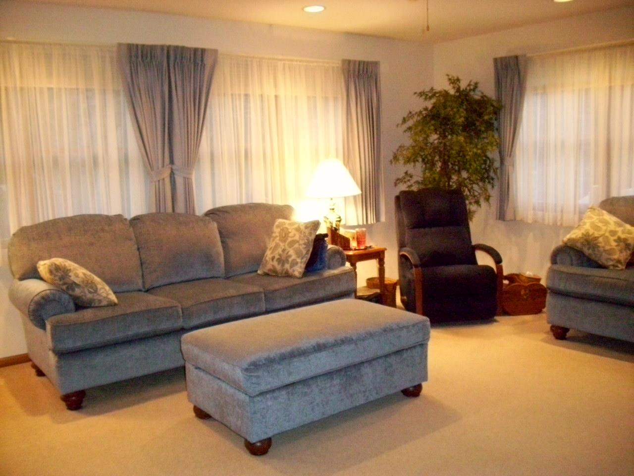 3205 Village Ct, Goshen, IN 46528 photo 2