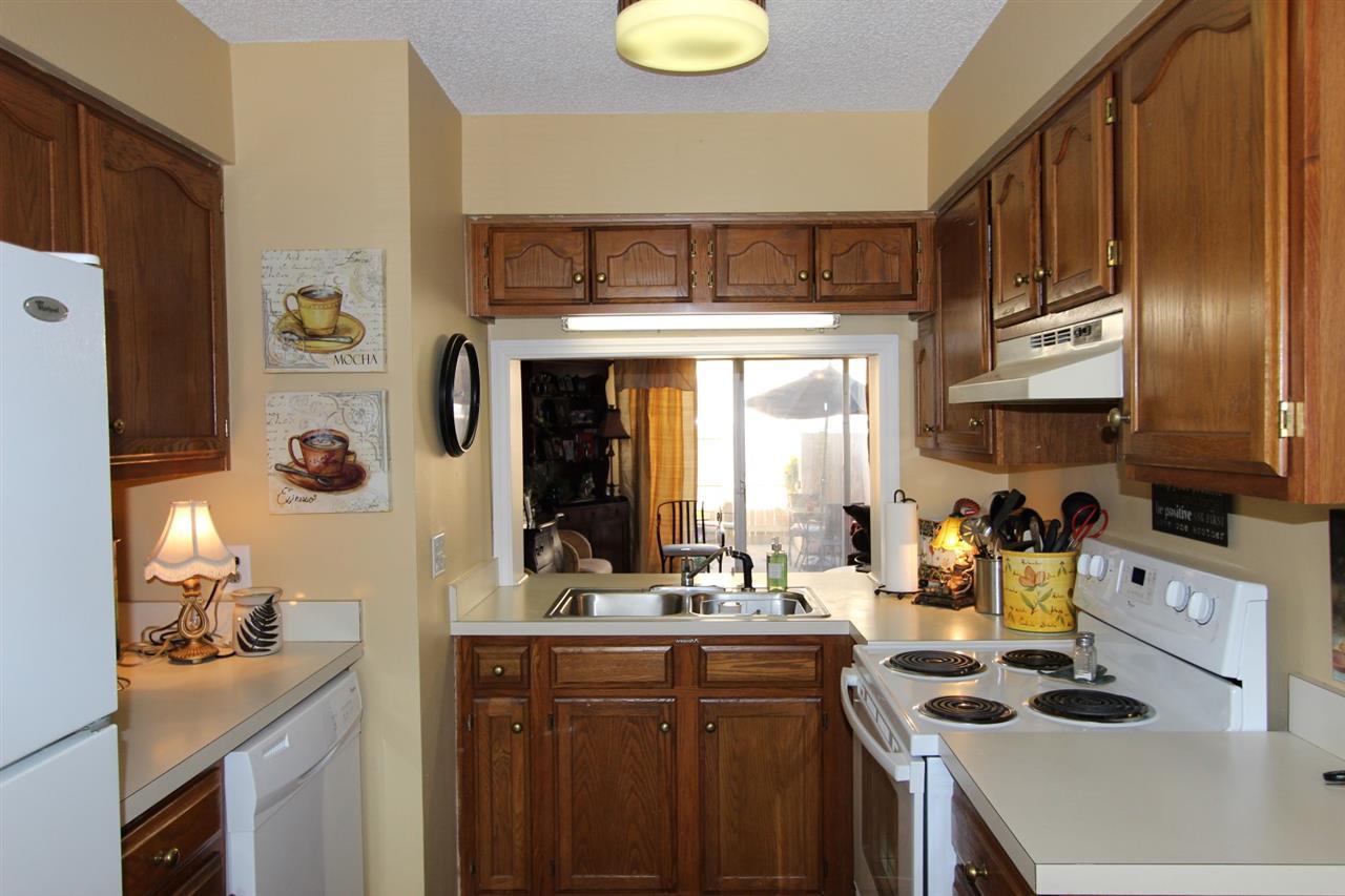 23 Hampton Dr, Evansville, IN 47715 photo 4