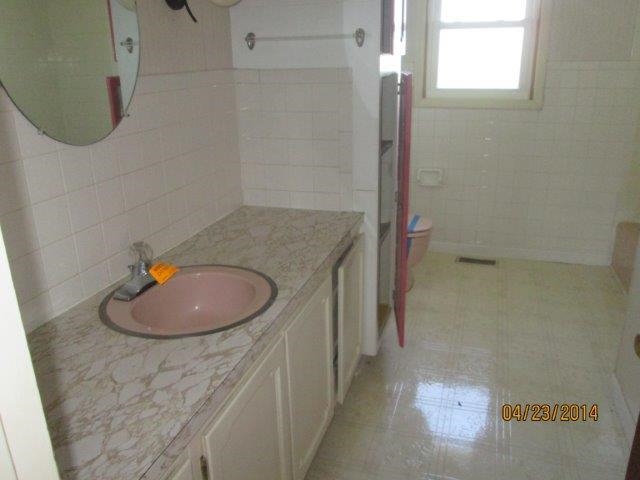 2028 S Parry Dr, Warsaw, IN 46580 photo 8