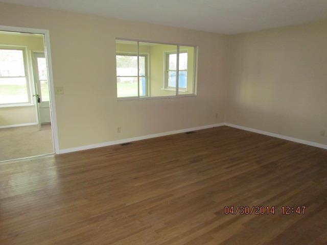 1938 W Meadowlark Dr, Peru, IN 46970 photo 4