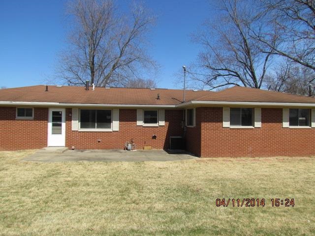 1938 W Meadowlark Dr, Peru, IN 46970 photo 2