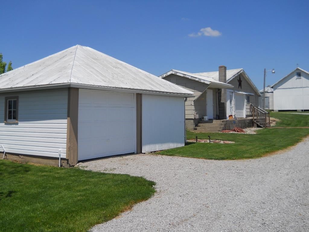 11823 E 300 N, Avilla, IN 46710 photo 6