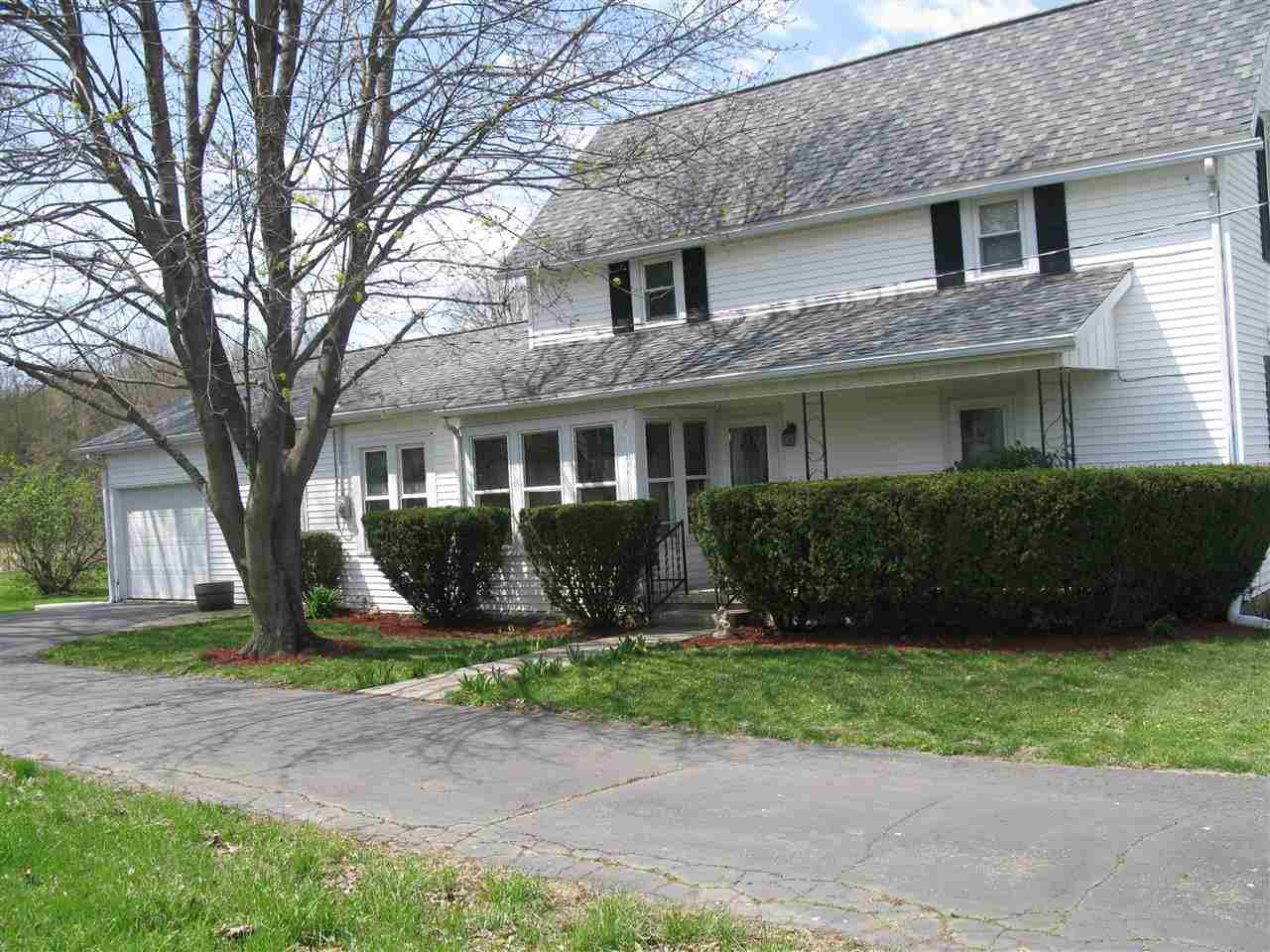 2364 S River Rd, Wabash, IN 46992 photo 1
