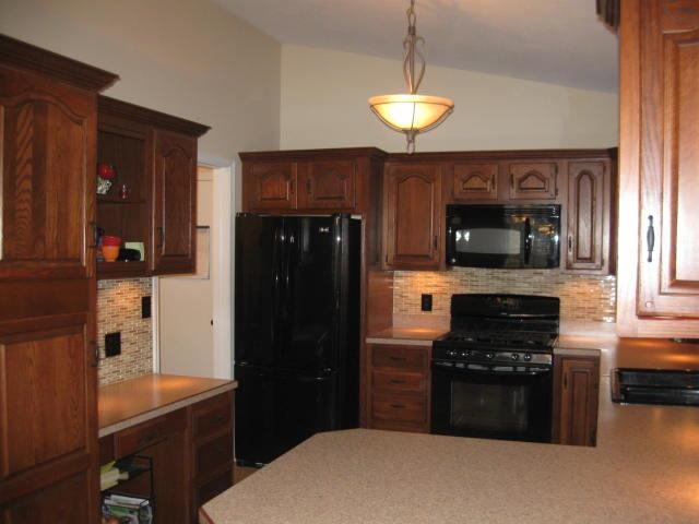21832 Angela Dr, Goshen, IN 46526 photo 12