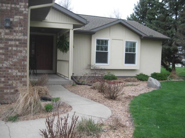 21832 Angela Dr, Goshen, IN 46526 photo 2