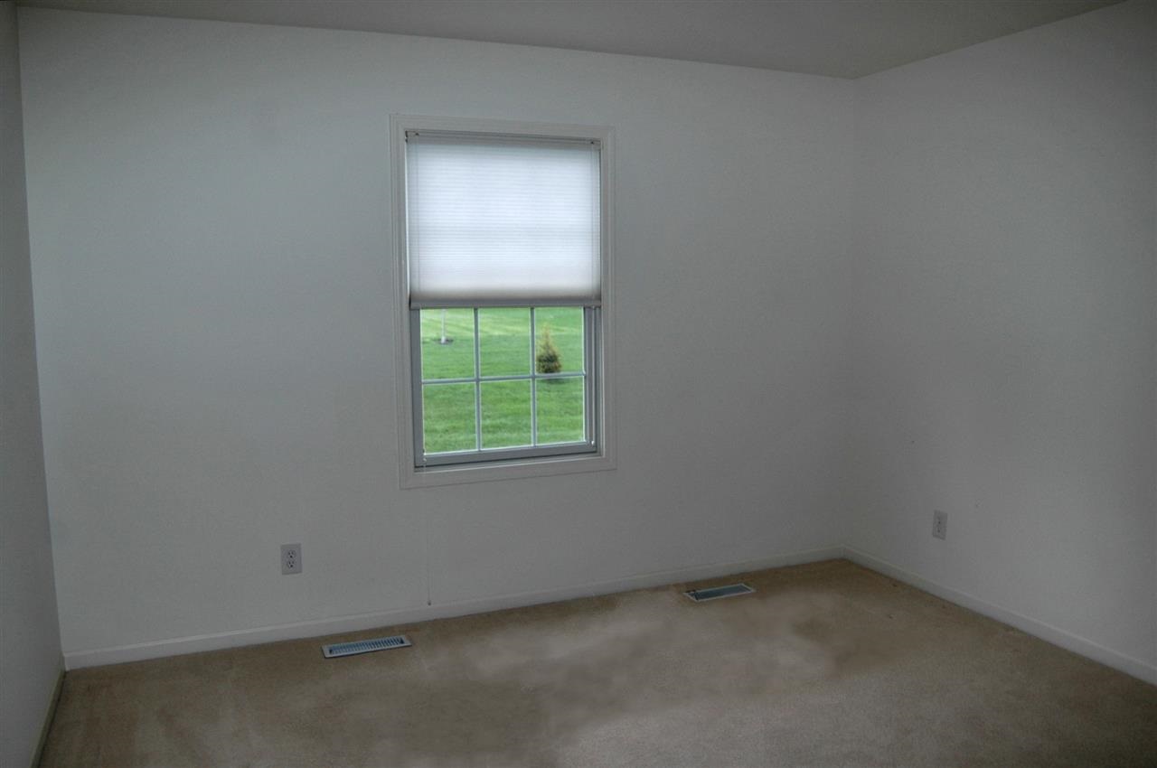5583 Place Dr, South Bend, IN 46614 photo 15