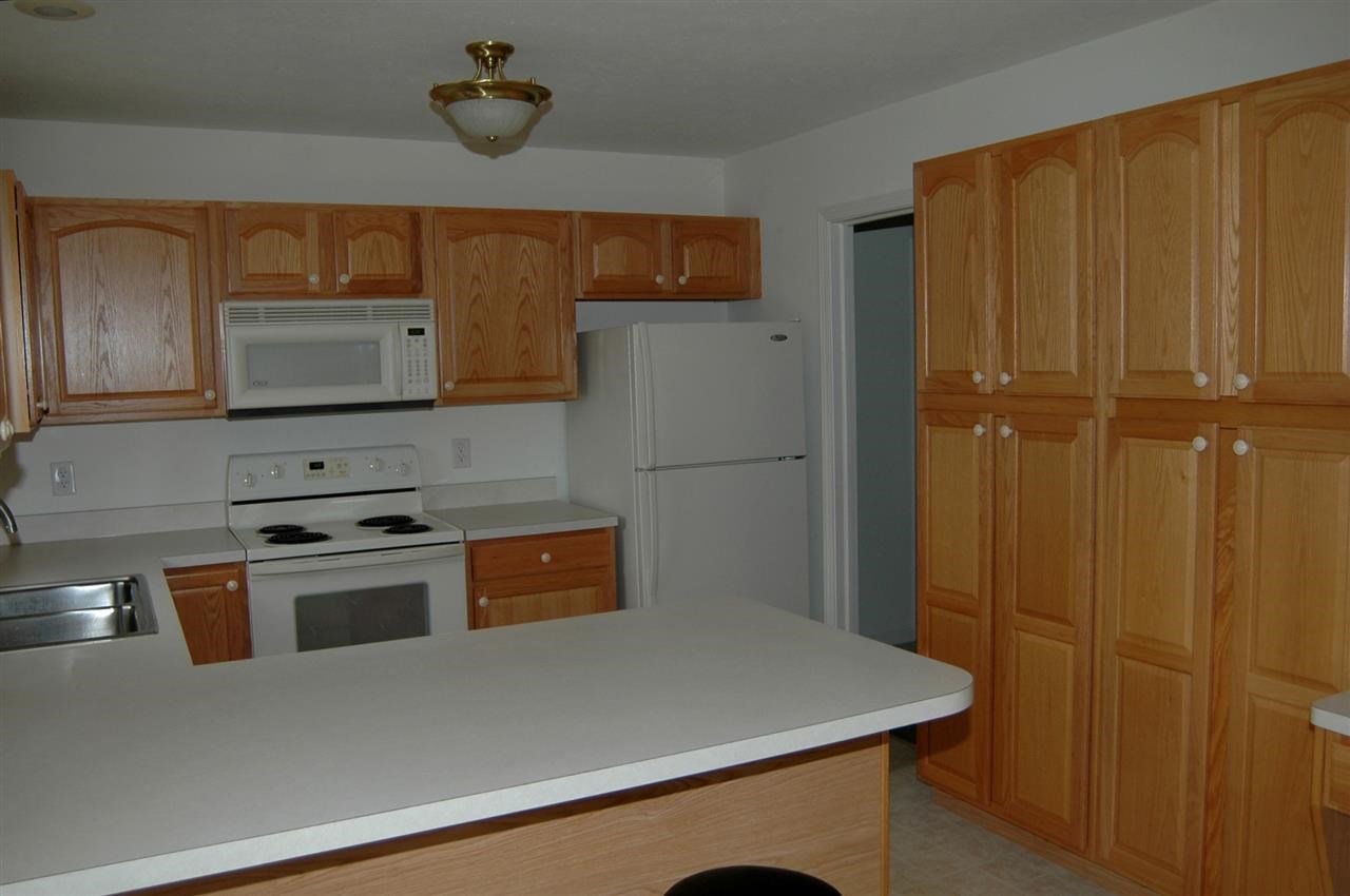 5583 Place Dr, South Bend, IN 46614 photo 9