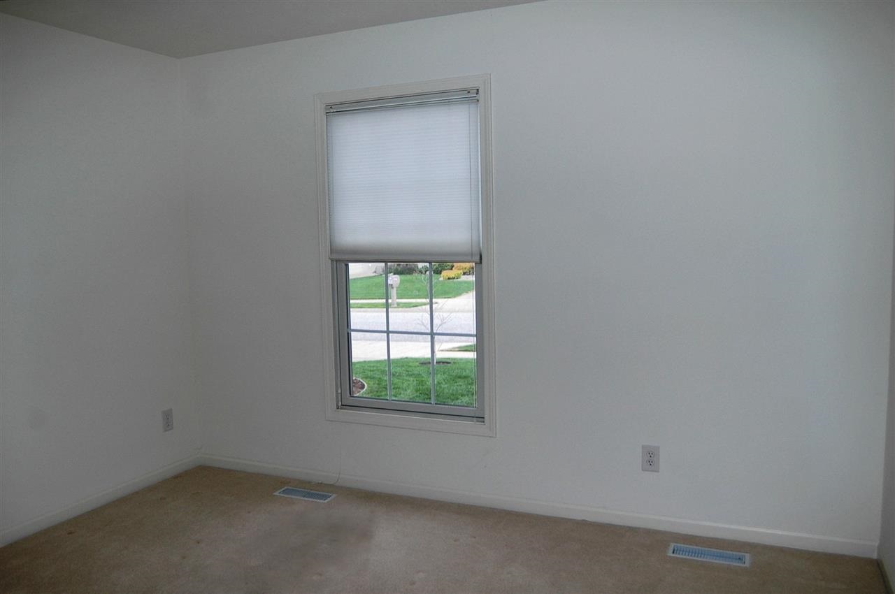 5583 Place Dr, South Bend, IN 46614 photo 17