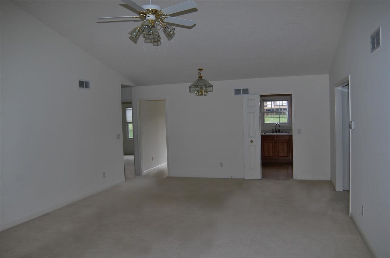 5583 Place Dr, South Bend, IN 46614 photo 5