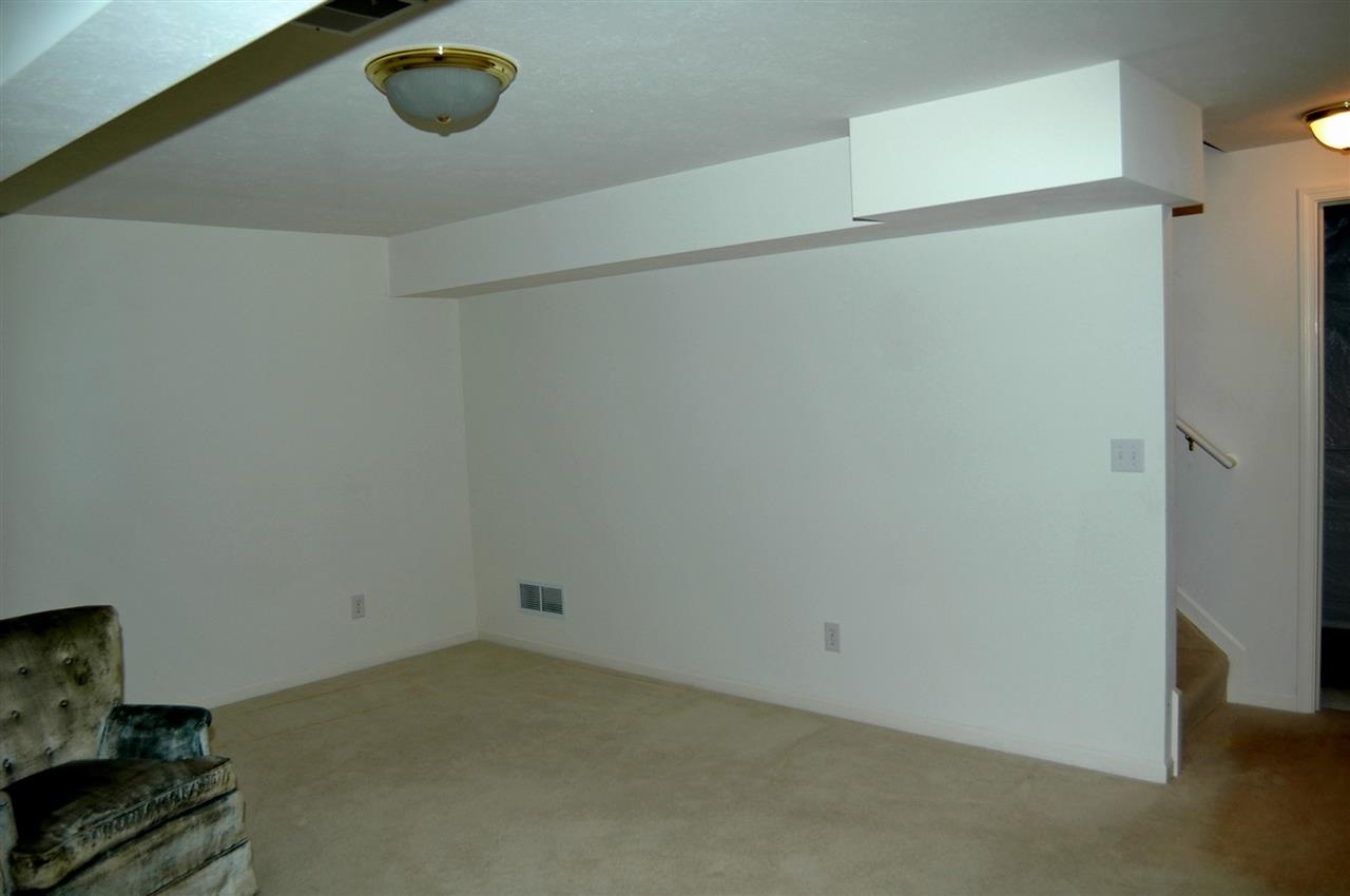 5583 Place Dr, South Bend, IN 46614 photo 19