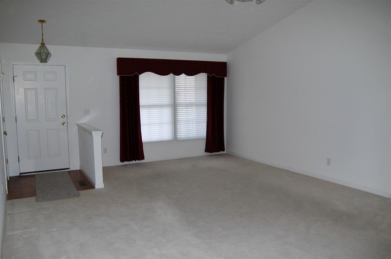 5583 Place Dr, South Bend, IN 46614 photo 4
