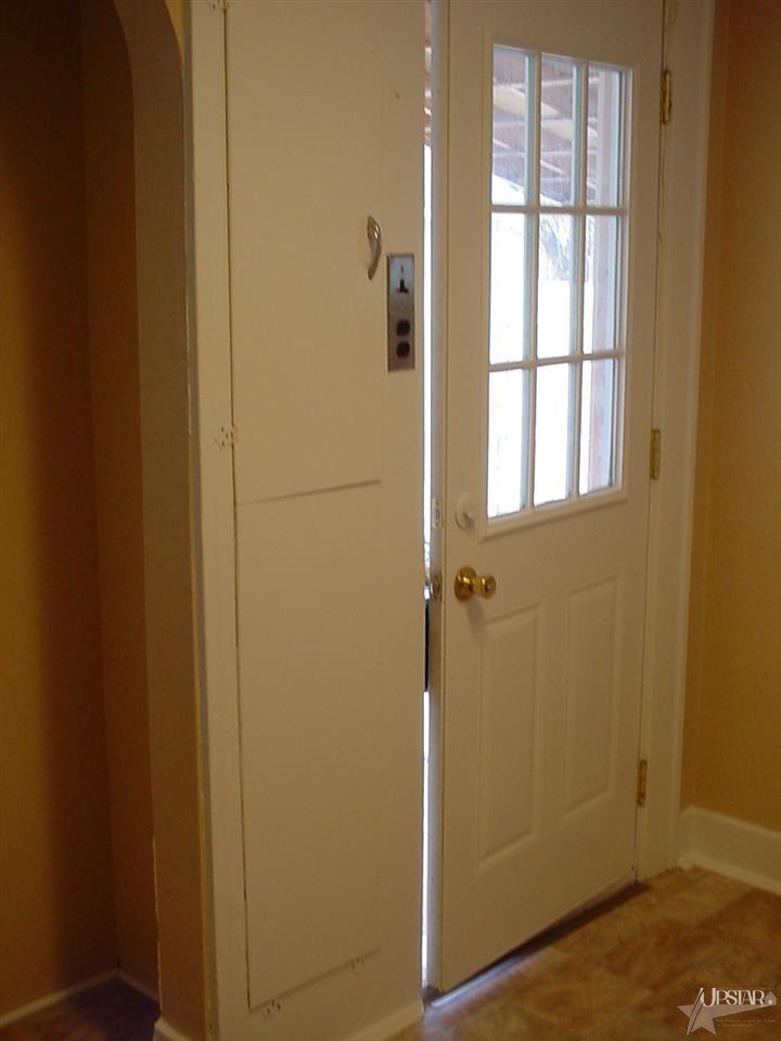 3306 S Harrison St, Fort Wayne, IN 46807 photo 17